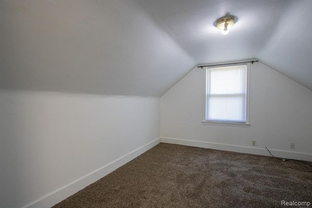 22871 Hayes Avenue, Eastpointe, MI 48021