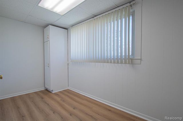 22871 Hayes Avenue, Eastpointe, MI 48021