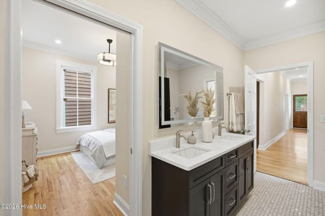505 S 5th Avenue, Wilmington, NC 28401