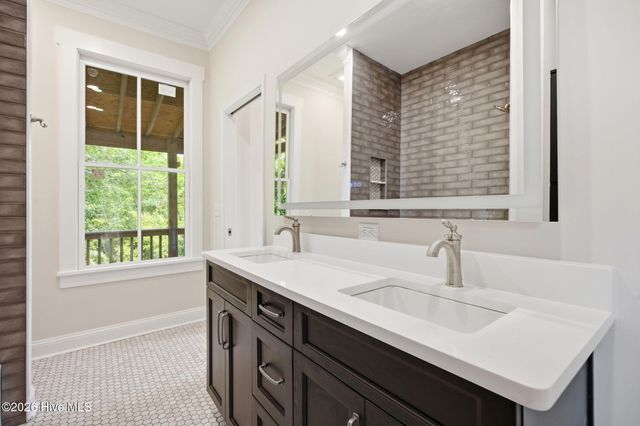 505 S 5th Avenue, Wilmington, NC 28401