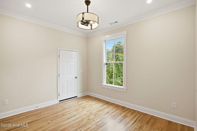 505 S 5th Avenue, Wilmington, NC 28401