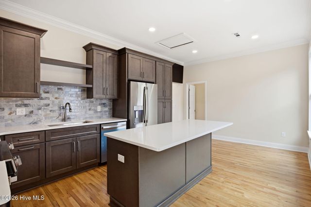 505 S 5th Avenue, Wilmington, NC 28401