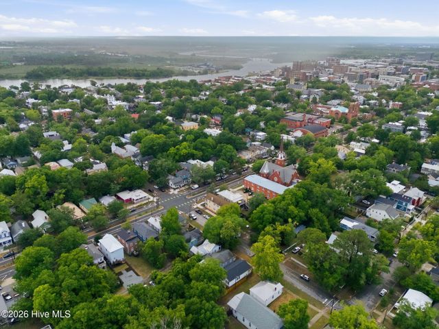 505 S 5th Avenue, Wilmington, NC 28401