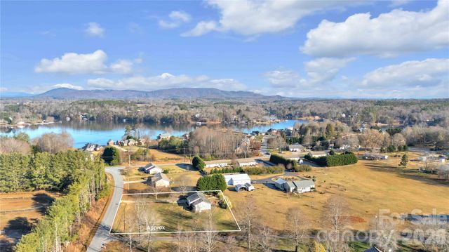 57 Riverview Road, Taylorsville, NC 28681