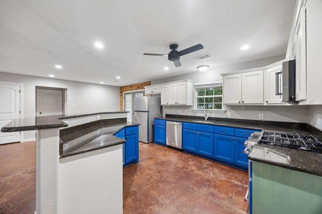 1382 Rogers Road, Newark, TX 76071