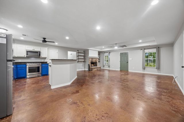 1382 Rogers Road, Newark, TX 76071