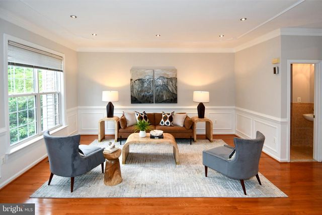 2444 LAURA MARK LN, Herndon, VA 20171