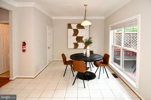 2444 LAURA MARK LN, Herndon, VA 20171