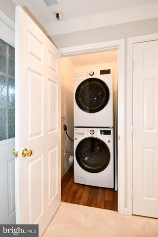 2444 LAURA MARK LN, Herndon, VA 20171
