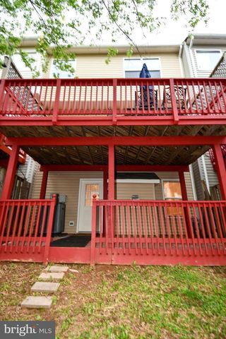 2444 LAURA MARK LN, Herndon, VA 20171