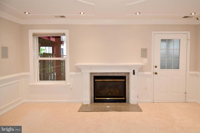 2444 LAURA MARK LN, Herndon, VA 20171