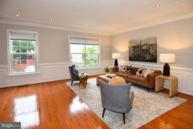 2444 LAURA MARK LN, Herndon, VA 20171