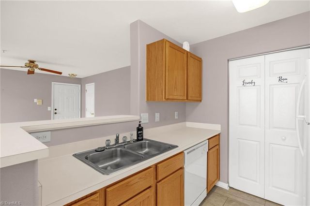 2204 Mcconnell Drive, Kernersville, NC 27284