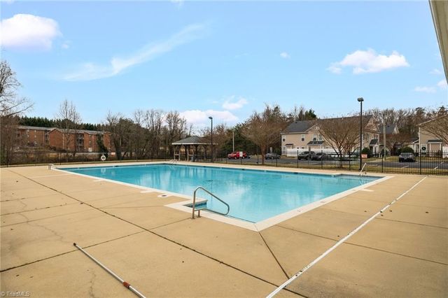 2204 Mcconnell Drive, Kernersville, NC 27284