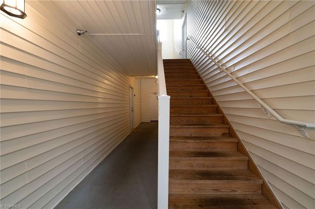 2204 Mcconnell Drive, Kernersville, NC 27284