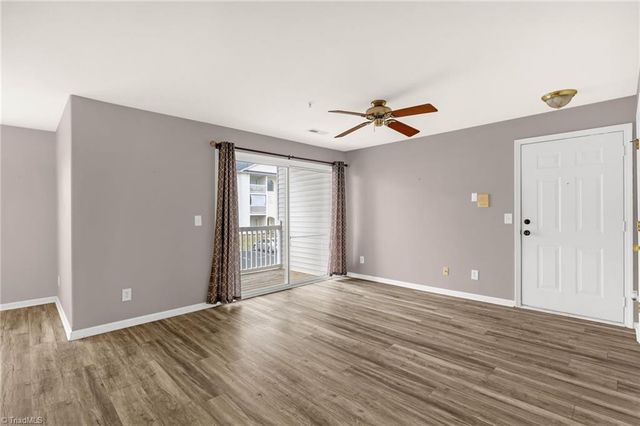 2204 Mcconnell Drive, Kernersville, NC 27284