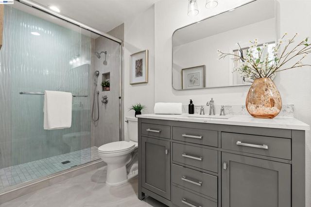 696 Blue Spruce Dr, Danville, CA 94506