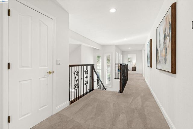 696 Blue Spruce Dr, Danville, CA 94506