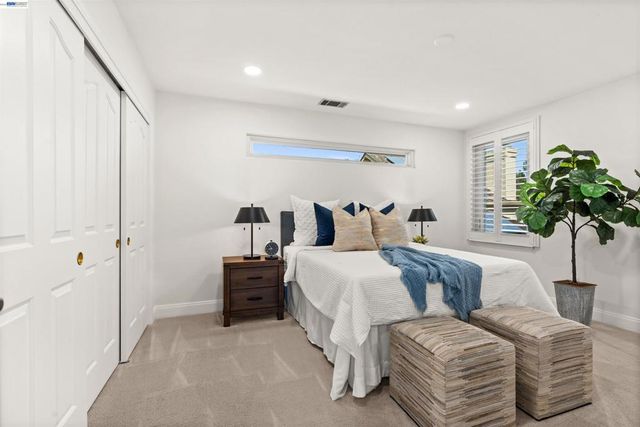 696 Blue Spruce Dr, Danville, CA 94506