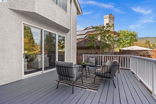 696 Blue Spruce Dr, Danville, CA 94506