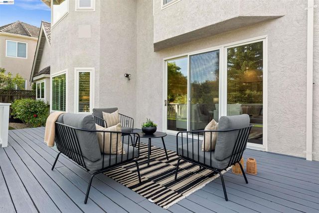 696 Blue Spruce Dr, Danville, CA 94506