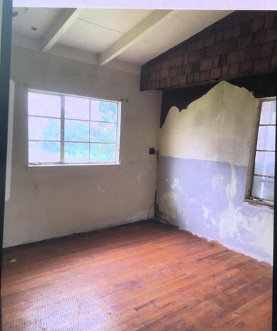 2003 E Buckingham Way, Fresno, CA 93726