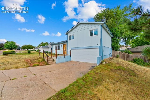 1727 Chautauqua Drive, Colorado Springs, CO 80915