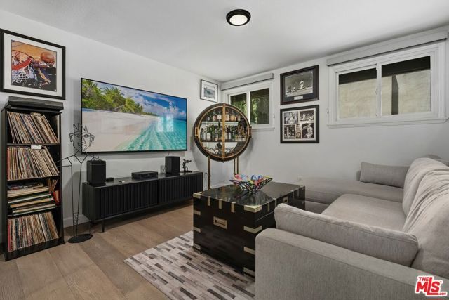 3304 Shelby Drive, Los Angeles, CA 90034