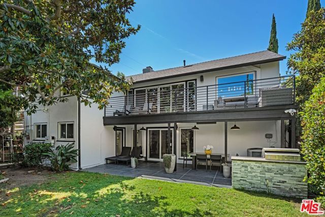 3304 Shelby Drive, Los Angeles, CA 90034