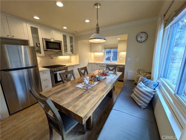 693 Knight Avenue, Big Bear Lake, CA 92315