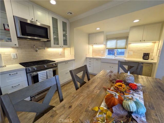 693 Knight Avenue, Big Bear Lake, CA 92315