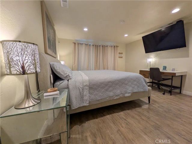 693 Knight Avenue, Big Bear Lake, CA 92315