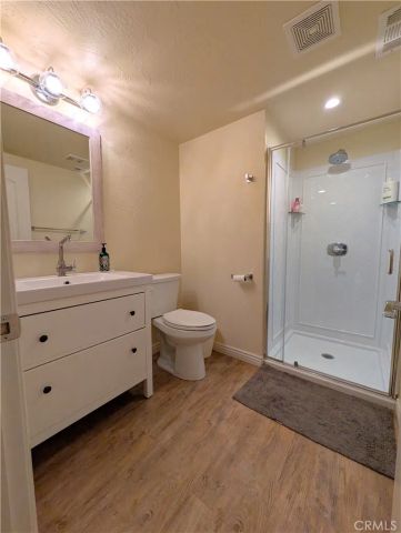 693 Knight Avenue, Big Bear Lake, CA 92315