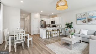 260 HERMOSA DR, Egg Harbor Township, NJ 08234