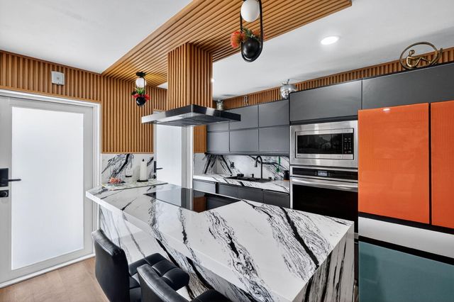 363 Washington Avenue 32, Miami Beach, FL 33139