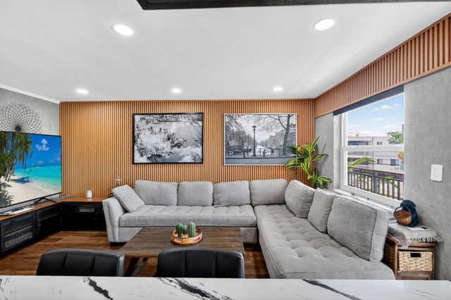 363 Washington Avenue 32, Miami Beach, FL 33139