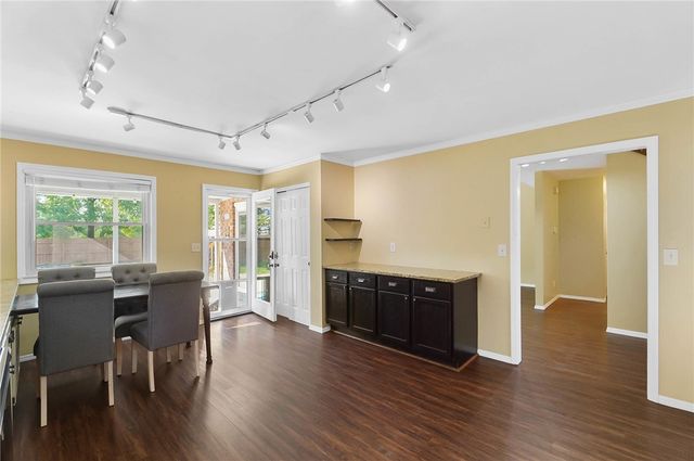 6604 Rolling Glen Drive, Huber Heights, OH 45424