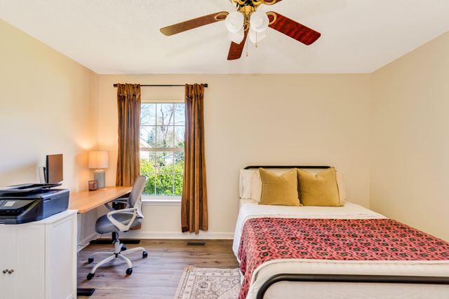 804 Schmidt Road, Rossville, GA 30741