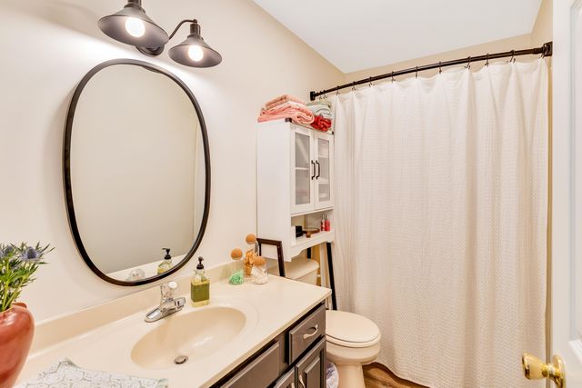 804 Schmidt Road, Rossville, GA 30741