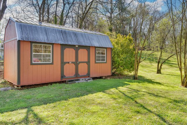 804 Schmidt Road, Rossville, GA 30741