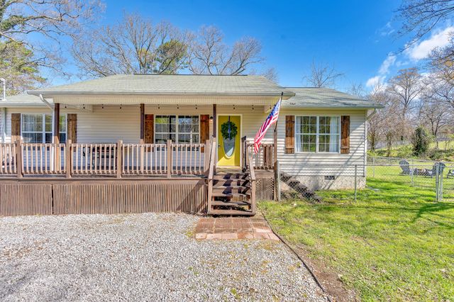 804 Schmidt Road, Rossville, GA 30741