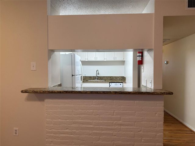 1801 Cortlandt Street 16, Houston, TX 77008