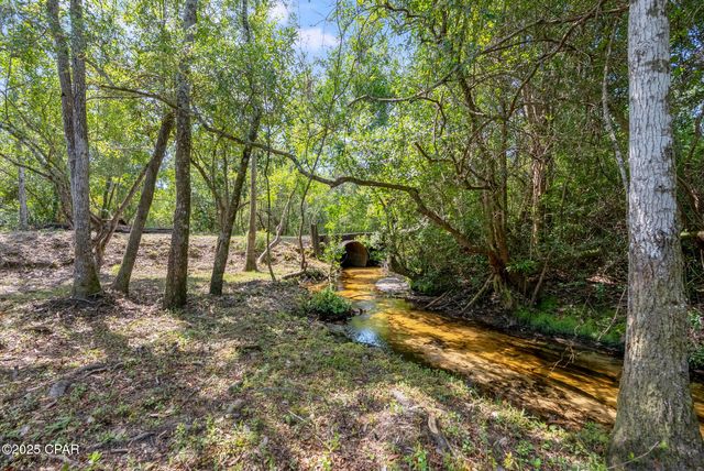 20144 NW Whitewater Grade Road, Clarksville, FL 32430