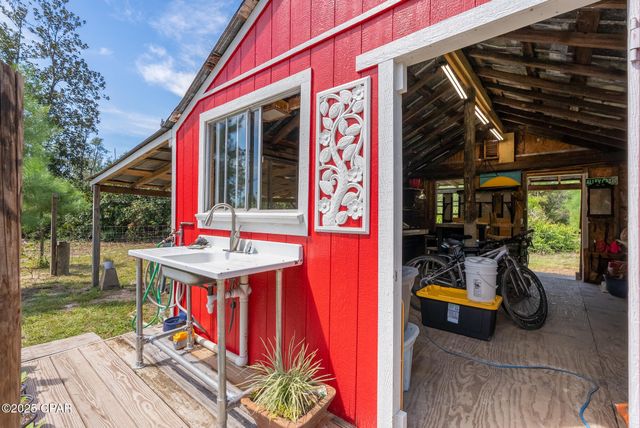 20144 NW Whitewater Grade Road, Clarksville, FL 32430