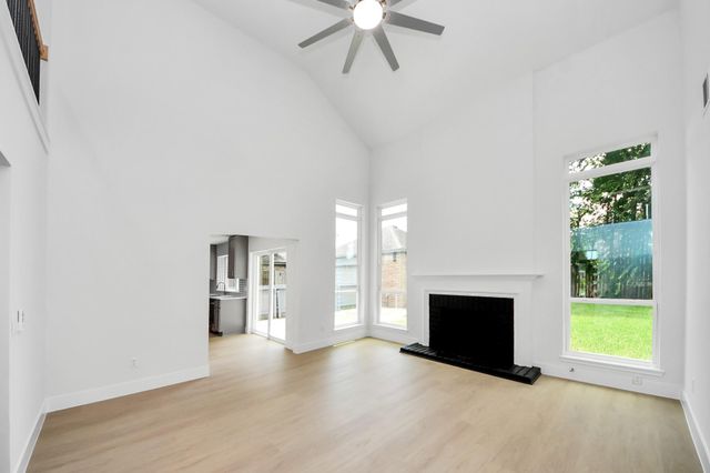 8919 Crazy Horse Trail, Houston, TX 77064