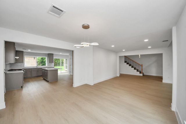 8919 Crazy Horse Trail, Houston, TX 77064