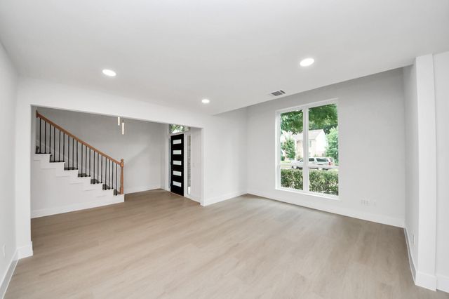 8919 Crazy Horse Trail, Houston, TX 77064