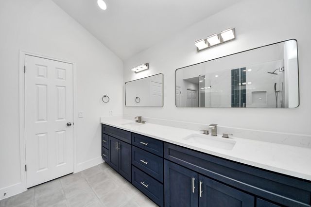 8919 Crazy Horse Trail, Houston, TX 77064