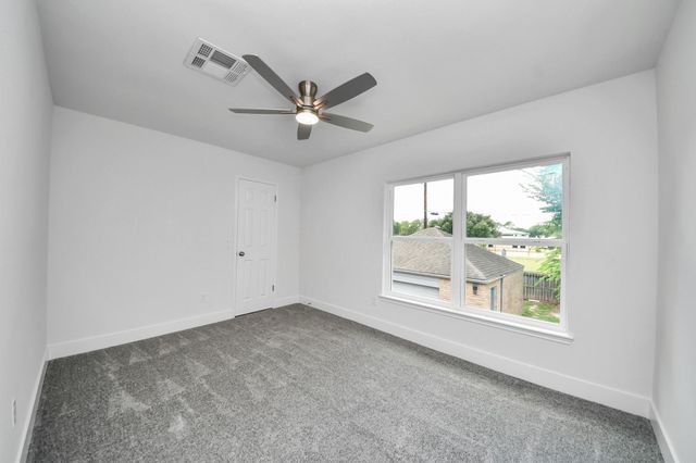 8919 Crazy Horse Trail, Houston, TX 77064