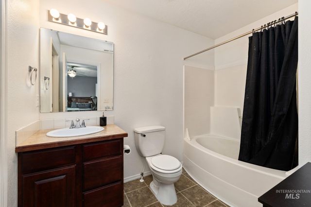 16946 Bastian Ave, Caldwell, ID 83607